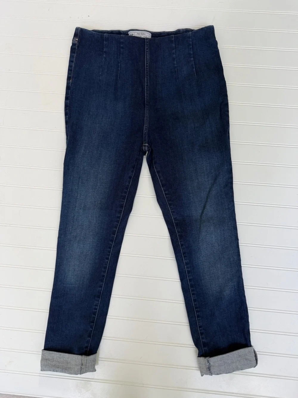 (176)Free People Dark Wash Straight Leg Jeans